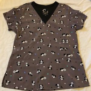 ✨Brand new✨ Panda scrub top 🐼